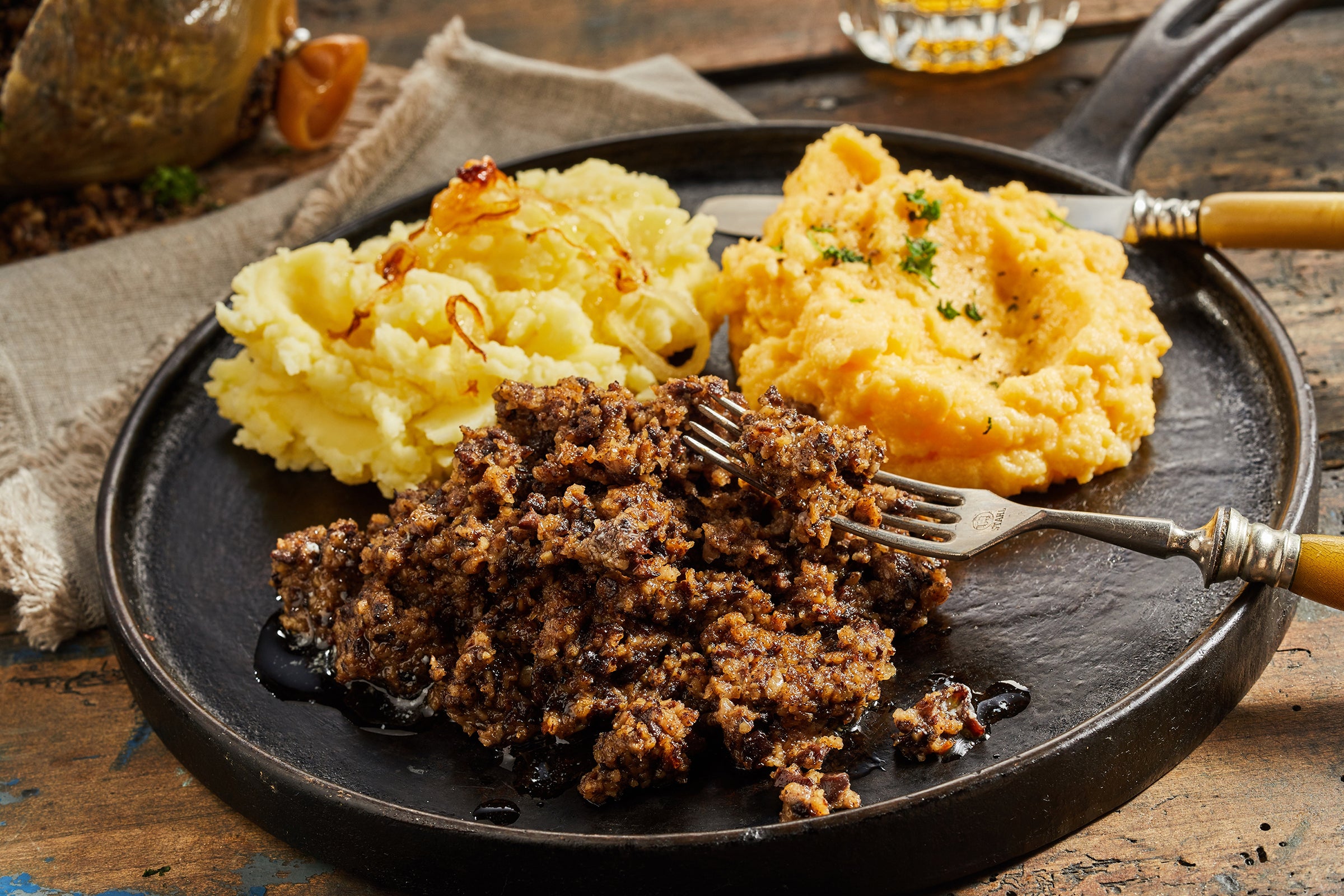 Haggis - The Most Scottish Thing You Can Eat - YouTube
